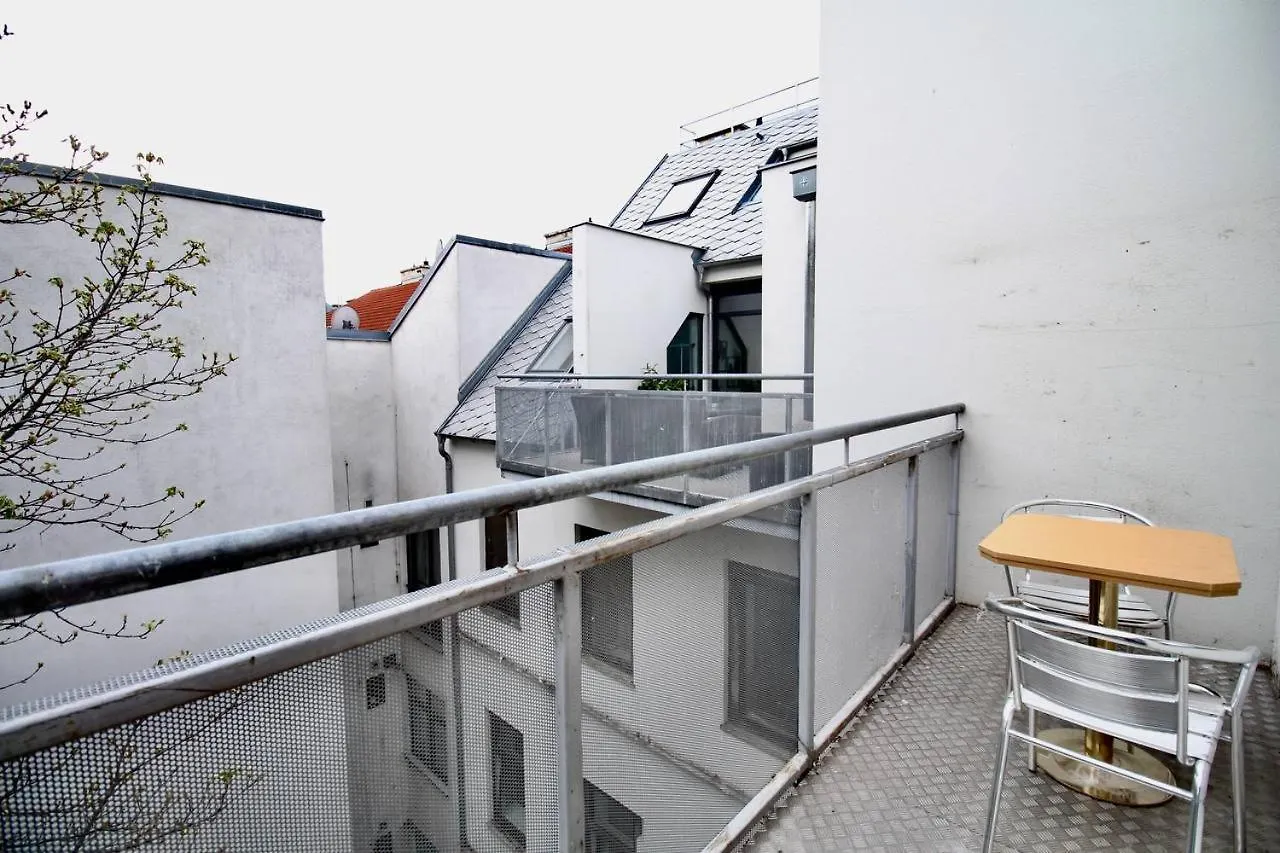 Family Apartment In Praterstern Area Dw20 فيينا 0*,  النمسا